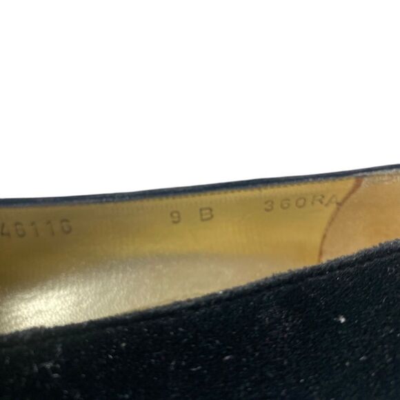 Ferragame 9B Black Pumps with kitten heel velvet w/silk toe - Picture 6 of 12